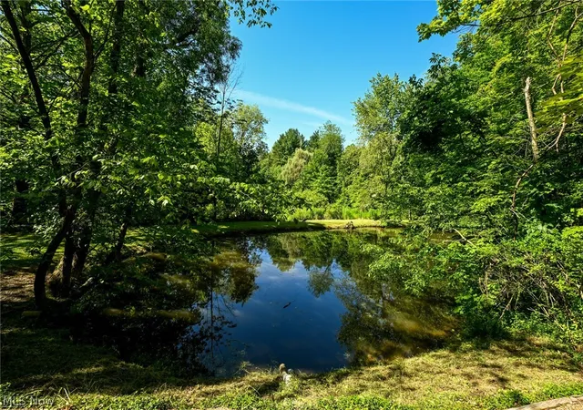 Photo 3 of Single family home for sale at 1720 Hinckley Hills Rd, Hinckley, OH 44233 | MLS# 5211962 | Listing updated on 2026-07-25