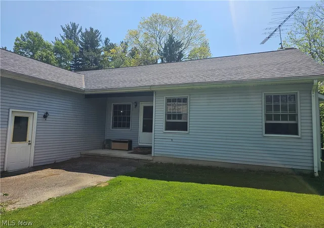 2nd image of 14816 Rock Creek Rd, Chardon, OH 44024 | MLS# 5211554