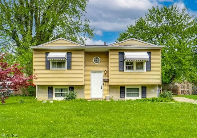 Homes for sale in Oberlin, OH | 371 Washington Cir, Oberlin, OH 44074 | MLS# 5211893