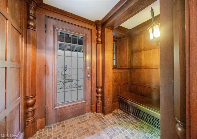Photo 4 of Single family home for sale at 3085 Fairmount Blvd, Cleveland, OH 44118 | MLS# 5209032 | Listing updated on 2026-07-05