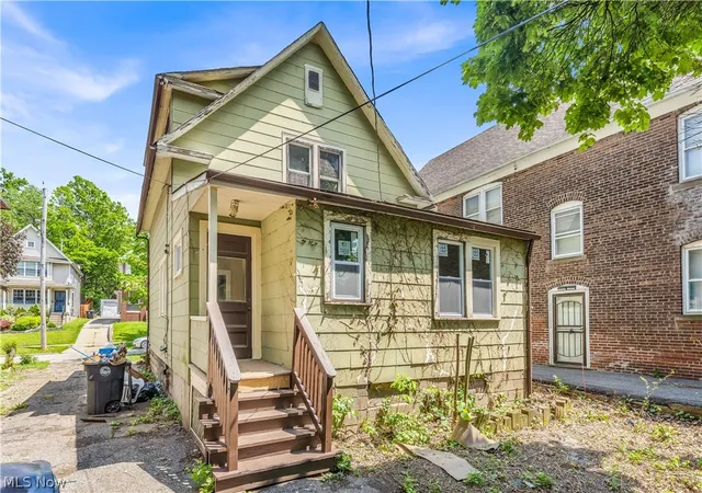 Homes for sale in Cleveland, OH | 2652 E 115th St, Cleveland, OH 44104 | MLS# 5212001