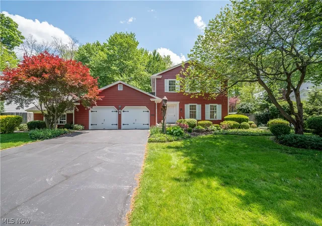 1st image of 8045 Deerpath Dr, Youngstown, OH 44512 | MLS# 5211743