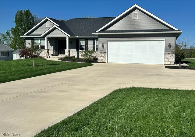 Homes for sale in Wooster, OH | 2360 Star Dr, Wooster, OH 44691 | MLS# 5211949