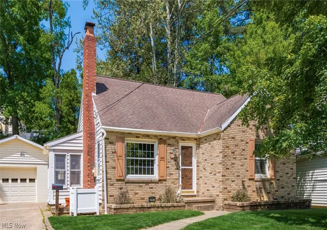 Photo 2 of Single family home for sale at 2067 Norwood Blvd, Zanesville, OH 43701 | MLS# 5211485 | Listing updated on 2026-08-31
