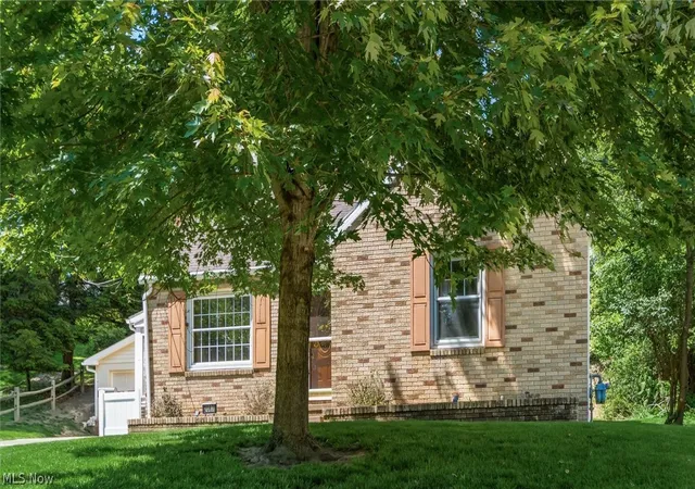 Photo 3 of Single family home for sale at 2067 Norwood Blvd, Zanesville, OH 43701 | MLS# 5211485 | Listing updated on 2026-08-31