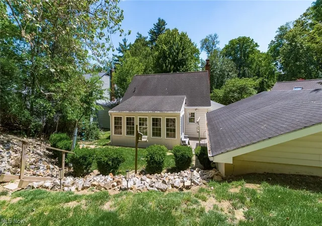 Photo 5 of Single family home for sale at 2067 Norwood Blvd, Zanesville, OH 43701 | MLS# 5211485 | Listing updated on 2026-08-31