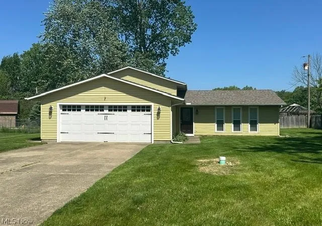 Photo 21 of Single family home for sale at 454 Oaknoll Dr, Amherst, OH 44001 | MLS# 5209585 | Listing updated on 2026-08-20