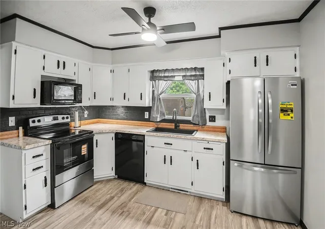 4th image of 120 Winter Ln, Cortland, OH 44410 | MLS# 5212172
