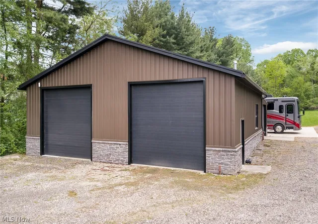 50th image of 408 Center Rd, New Franklin, OH 44319 | MLS# 5211477