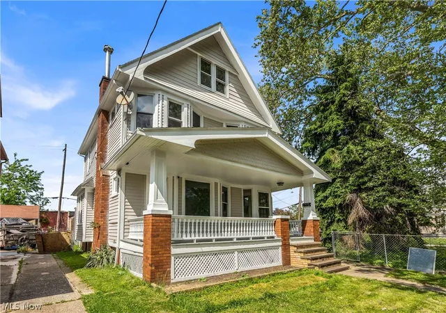Homes for sale in Cleveland, OH | 3506 Riverside Ave, Cleveland, OH 44109 | MLS# 5212164