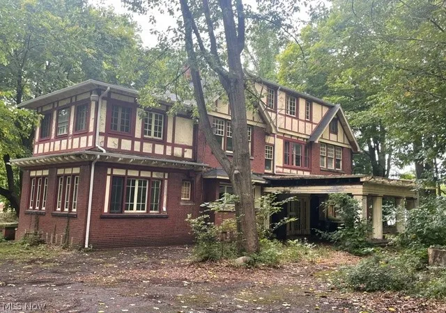 3rd image of 74 Maplewood Ave, Akron, OH 44313 | MLS# 5212246