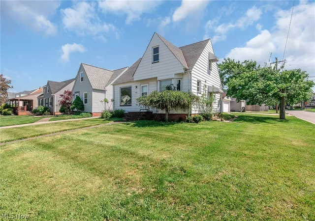 2nd image of 5915 Gerald Ave, Cleveland, OH 44129 | MLS# 5211459