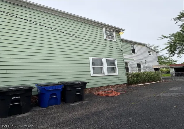 Homes for sale in Cleveland, OH | 861 Whitcomb Rd, Cleveland, OH 44110 | MLS# 5212265
