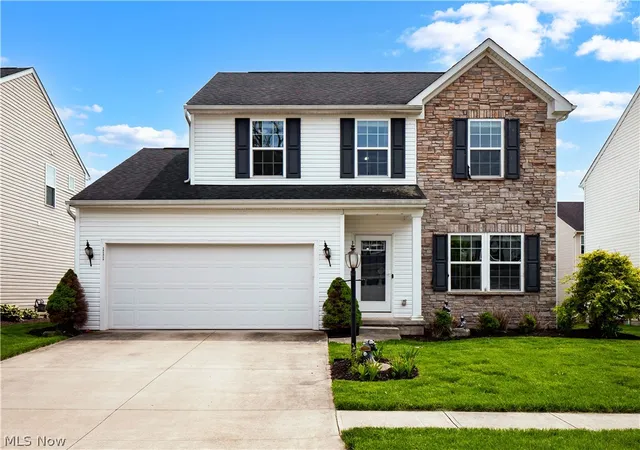 Homes for sale in Berea, OH | 111 Slippery Rock Ln, Berea, OH 44017 | MLS# 5212224