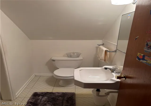 10th image of 1661 Empire Rd, Wickliffe, OH 44092 | MLS# 5212291