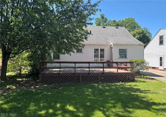 2nd image of 1661 Empire Rd, Wickliffe, OH 44092 | MLS# 5212291
