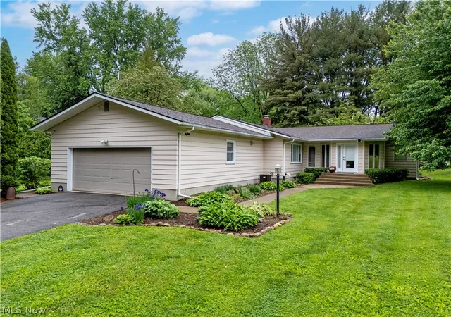 Homes for sale in Loudonville, OH | 107 Youngs Ter, Loudonville, OH 44842 | MLS# 5211562