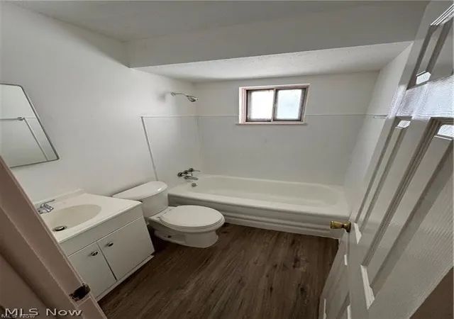 Photo 4 of Single family home for sale at 990 E 129th Street, Cleveland, OH 44108 | MLS# 5212178 | Listing updated on 2026-07-24