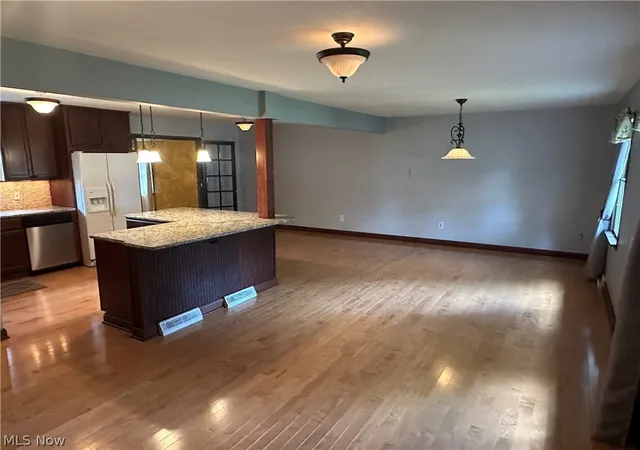 4th image of 742 Sabrina Dr, Youngstown, OH 44512 | MLS# 5211861