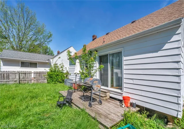 Photo 4 of Single family home for sale at 15812 Grant Ave, Maple Heights, OH 44137 | MLS# 5212252 | Listing updated on 2026-08-19