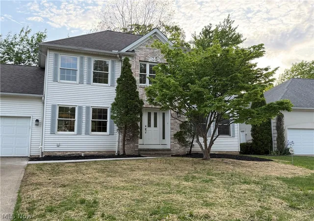 3rd image of 326 Bridgeport Trl, Cleveland, OH 44143 | MLS# 5212130