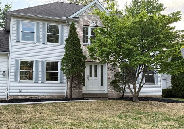 4th image of 326 Bridgeport Trl, Cleveland, OH 44143 | MLS# 5212130