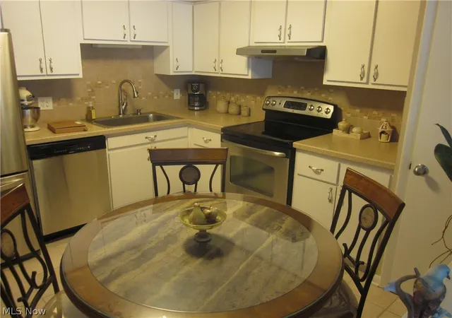 5th image of 22555 Ctr Ridge Rd, Rocky River, OH 44116