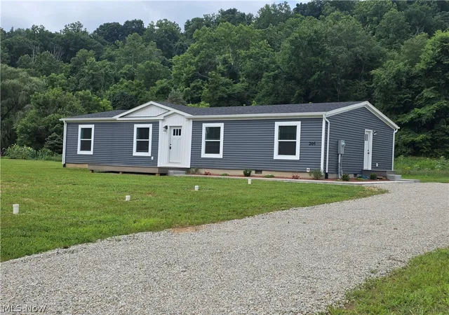 2nd image of 205 S Riverview Dr, Malta, OH 43758 | MLS# 5212604