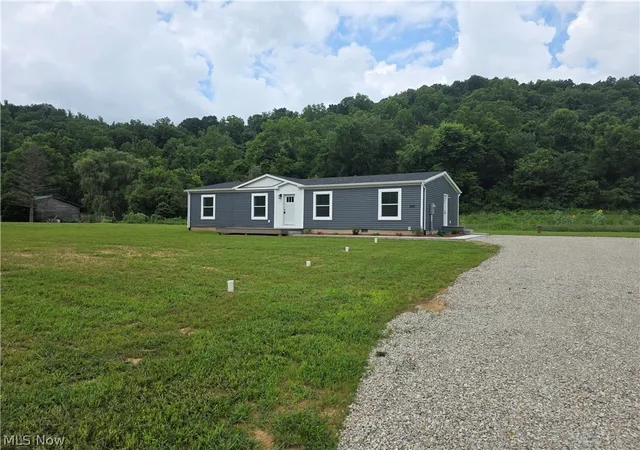 3rd image of 205 S Riverview Dr, Malta, OH 43758 | MLS# 5212604