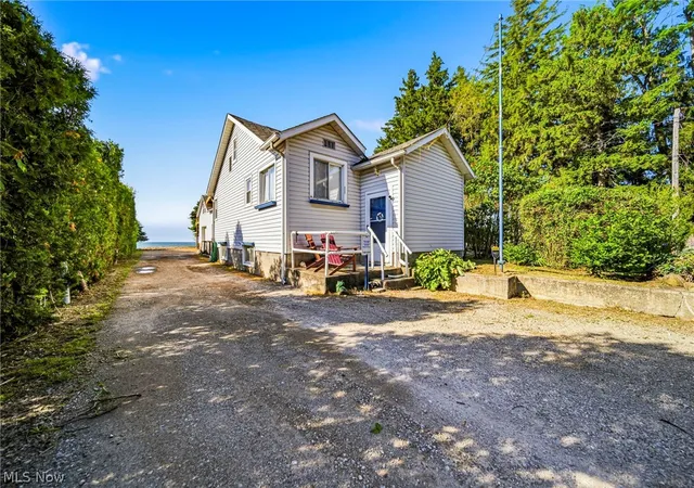 1st image of 1050 Lake Rd, Conneaut, OH 44030 | MLS# 5212432