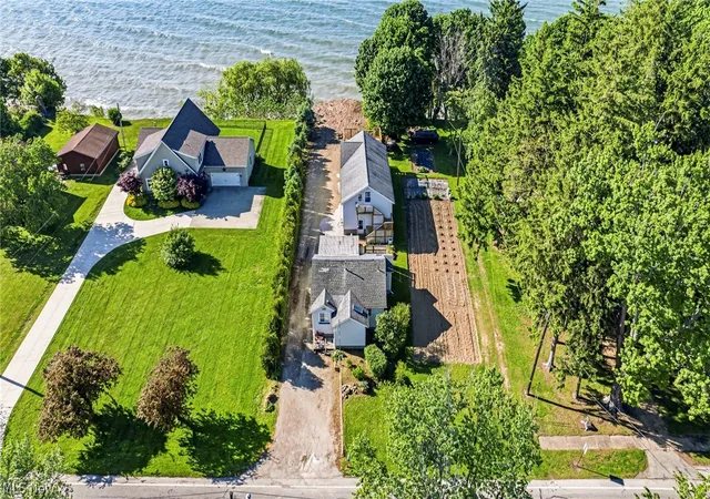 2nd image of 1050 Lake Rd, Conneaut, OH 44030 | MLS# 5212432
