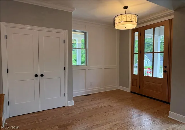 2nd image of 295 S Franklin St, Chagrin Falls, OH 44022 | MLS# 5212633