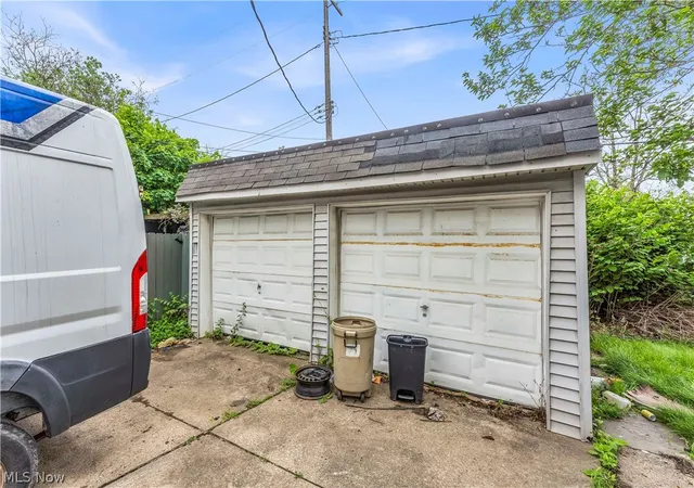Homes for sale in Cleveland, OH | 3098 W 101st St, Cleveland, OH 44111 | MLS# 5212102