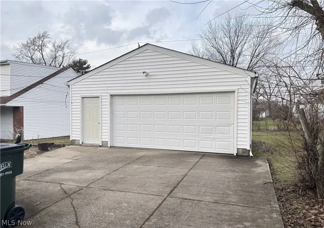12th image of 157 John St, Bedford, OH 44146 | MLS# 5206554