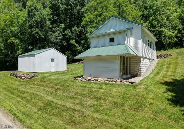 Homes for sale in Newcomerstown, OH | 12413 Lick Run Rd, Newcomerstown, OH 43832 | MLS# 5212687