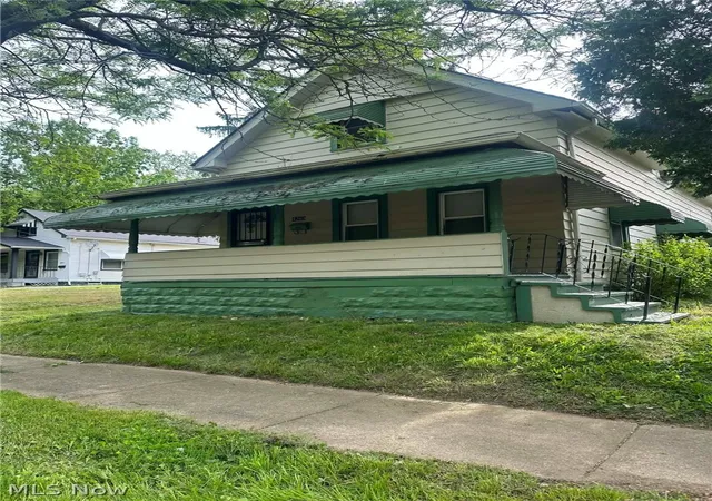 Homes for sale in Cleveland, OH | 4263 E 163 St, Cleveland, OH 44128 | MLS# 5212190