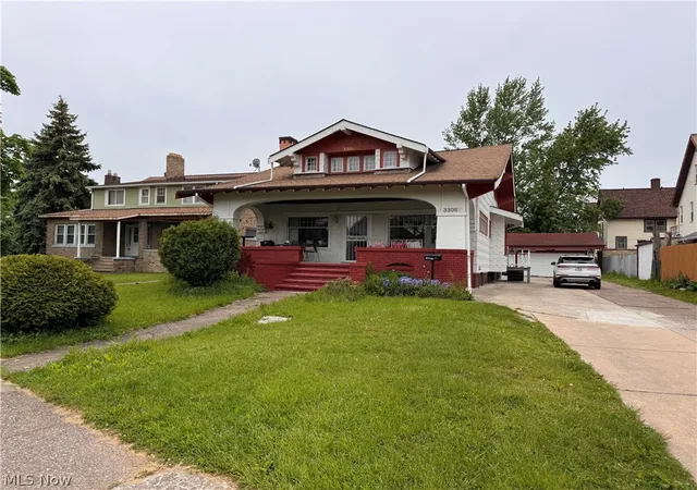 Homes for sale in Cleveland, OH | 3306 West Blvd, Cleveland, OH 44111 | MLS# 5209485