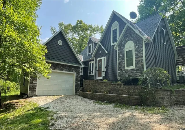 Homes for sale in Salineville, OH | 5091 Apollo Rd Ne, Salineville, OH 43945 | MLS# 5209830