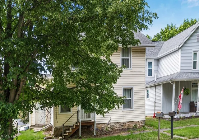 Photo 3 of Sale Pending at 212 W Main St, Somerset, OH 43783 | MLS# 5210731 | Listing updated on 2026-08-28