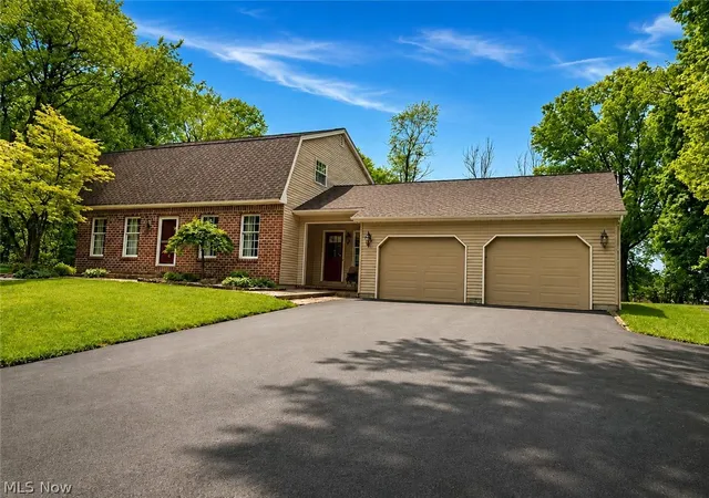 Photo 3 of Single family home for sale at 6155 Gibson Rd, Canfield, OH 44406 | MLS# 5211987 | Listing updated on 2026-07-03