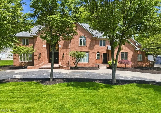 2nd image of 822 Park Harbour Dr, Youngstown, OH 44512 | MLS# 5210555