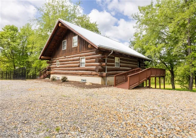 Homes for sale in Newcomerstown, OH | 26103 Township Road 250, Newcomerstown, OH 43832 | MLS# 5212758