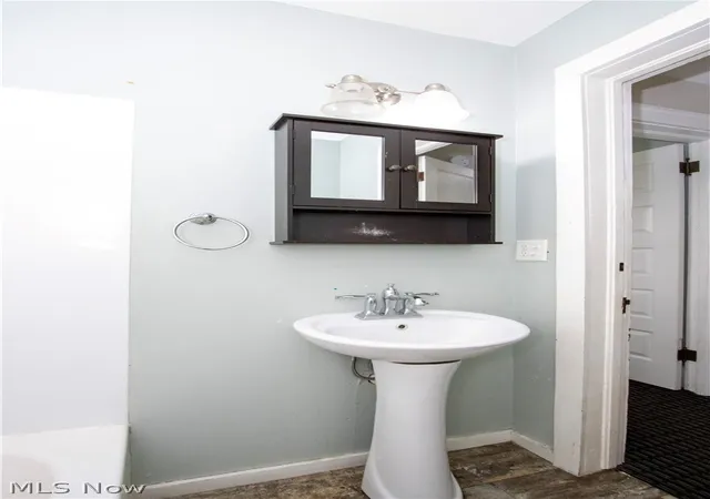 Listing Photo 4 - Condo for sale in building located at 377 S Main St, Mansfield, OH 44902