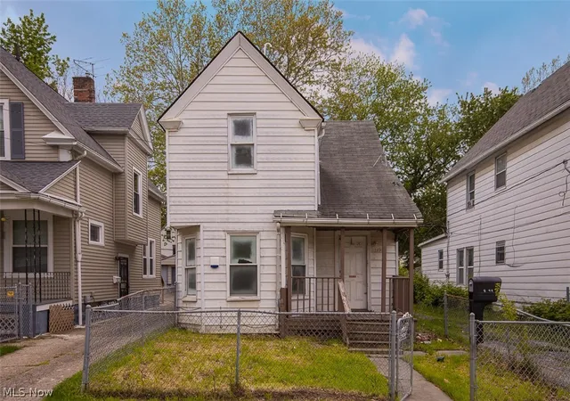 Homes for sale in Cleveland, OH | 3194 W 95th St, Cleveland, OH 44102 | MLS# 5212742