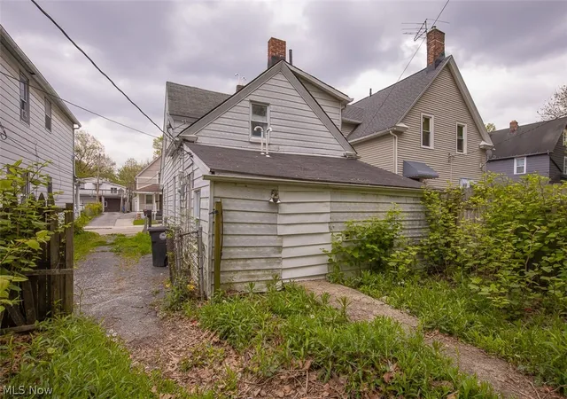Homes for sale in Cleveland, OH | 3194 W 95Th St, Cleveland, OH 44102 | MLS# 5212742