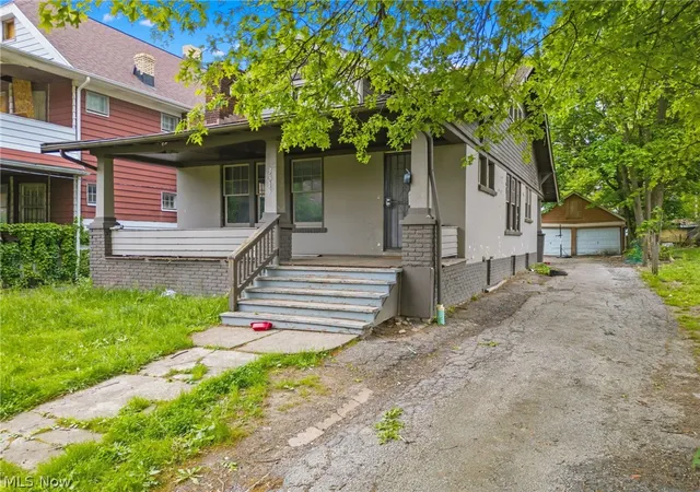 Homes for sale in Cleveland, OH | 3315 E 142Nd St, Cleveland, OH 44120 | MLS# 5212193