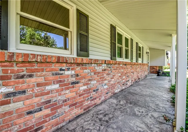 Homes for sale in Mentor, OH | 9412 Beaver Creek Dr, Mentor, OH 44060 | MLS# 5212176