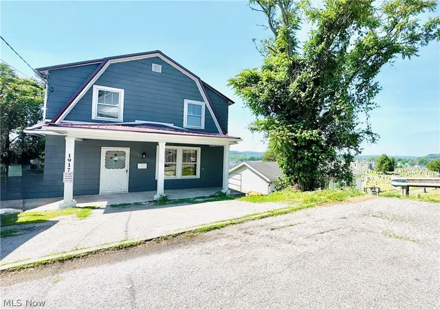 Homes for sale in Parkersburg, WV | 1917 Market Street, Parkersburg, WV 26101 | MLS# 5212676