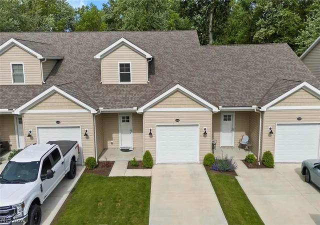 Homes for sale in Sheffield Lake, OH | 666 Treadway Blvd, Sheffield Lake, OH 44054 | MLS# 5212729
