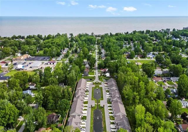 3rd image of 666 Treadway Blvd, Sheffield Lake, OH 44054